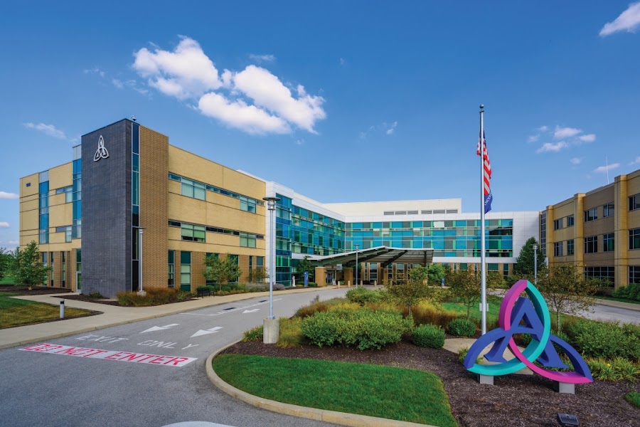 Ascension St. Vincent Fishers - Medical Office Suites at 13914 Southeastern Pkwy